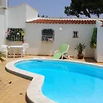 Luxurious In With Pool * אלבופיירה