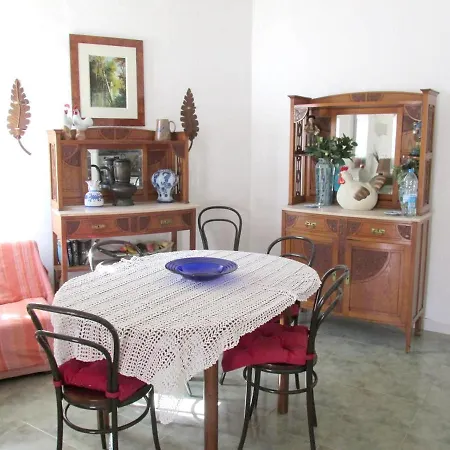 Luxurious In With Pool 알부페이라