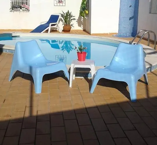 Luxurious In With Pool *