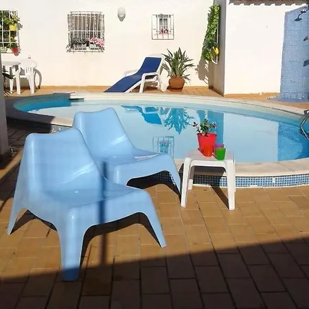 Luxurious In With Pool *